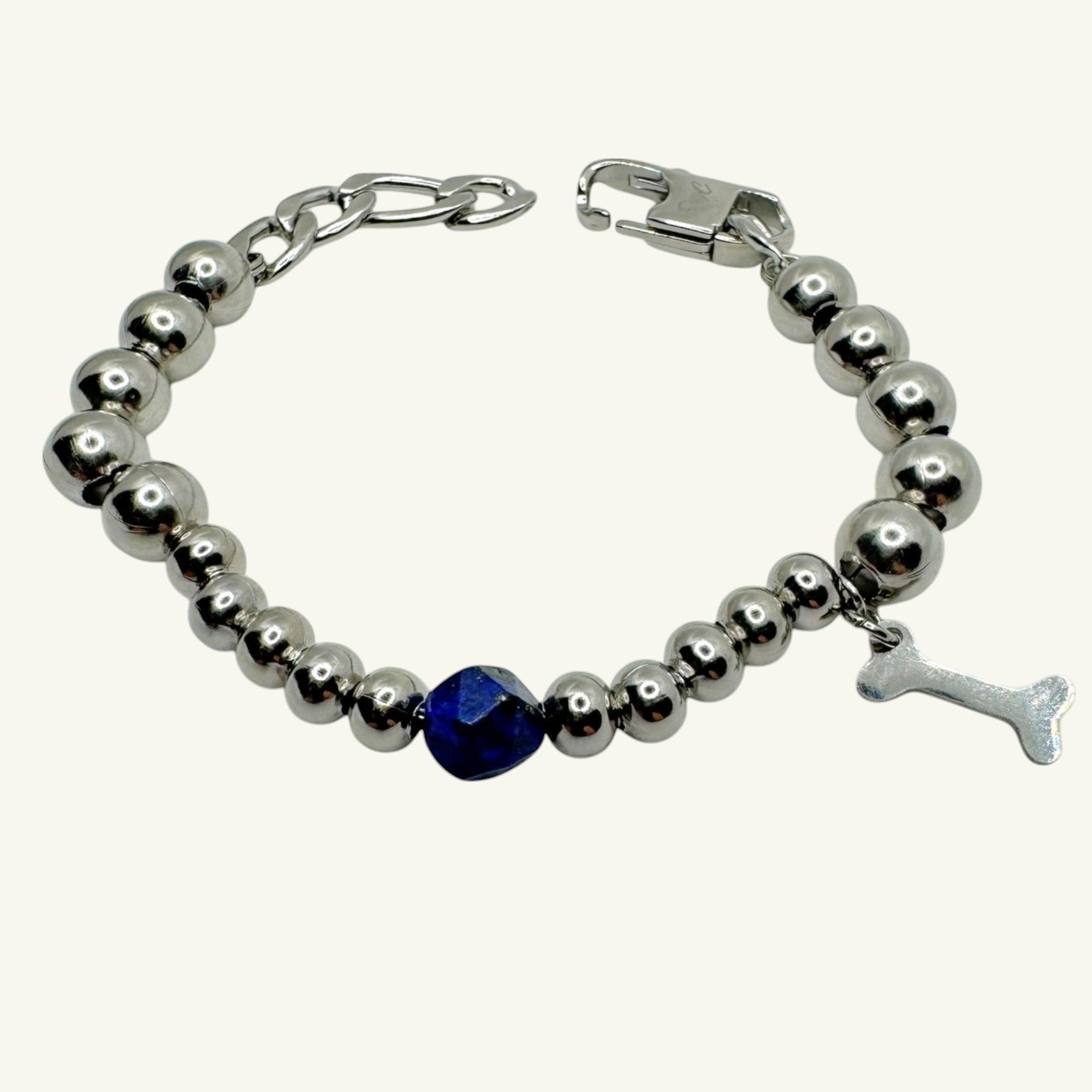 Bracciale lapislazzuli sfaccettato con charm osso Sharifa Crystals