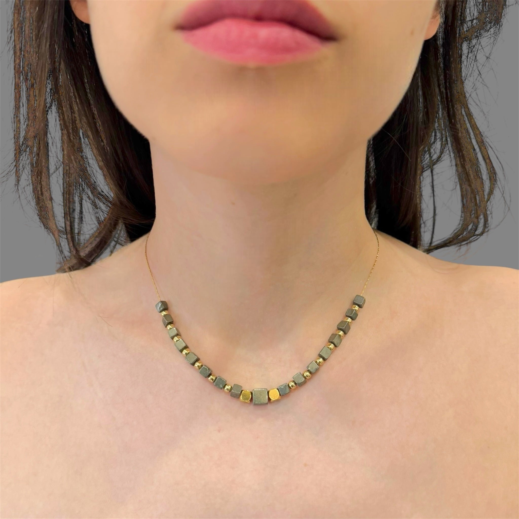 Collana pirite gold Sharifa Crystals