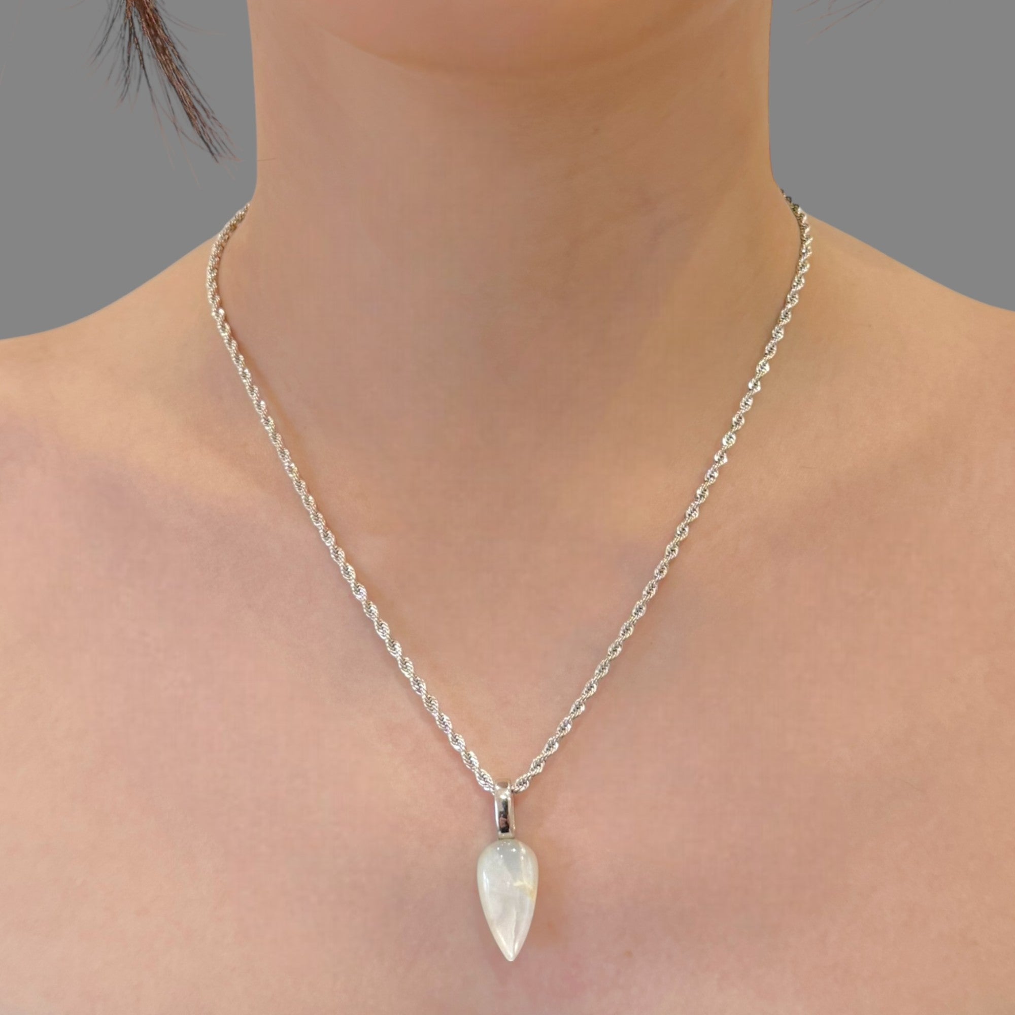 Collana pietra di luna goccia 20x10 Sharifa Crystals