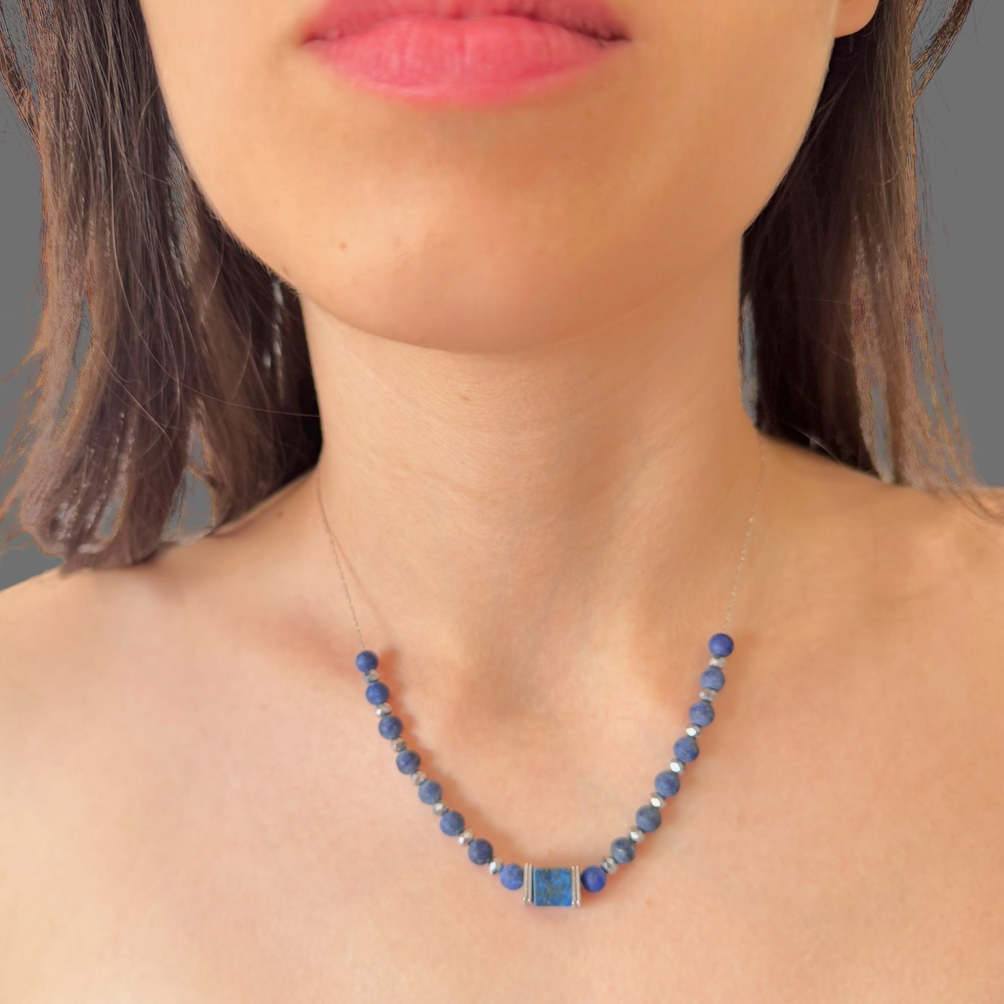 Collana lapislazzuli 5x5 mm Sharifa Crystals