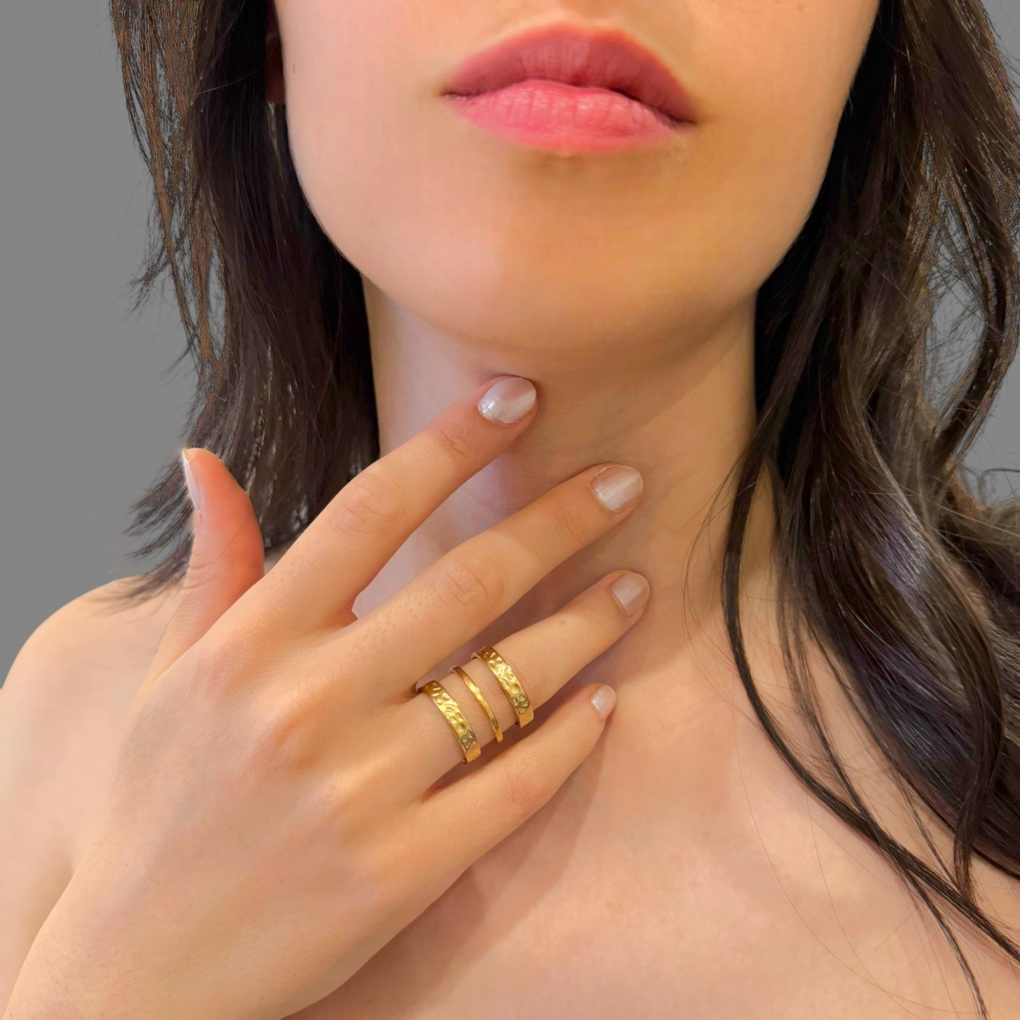 Anello arco, placcato oro e regolabile