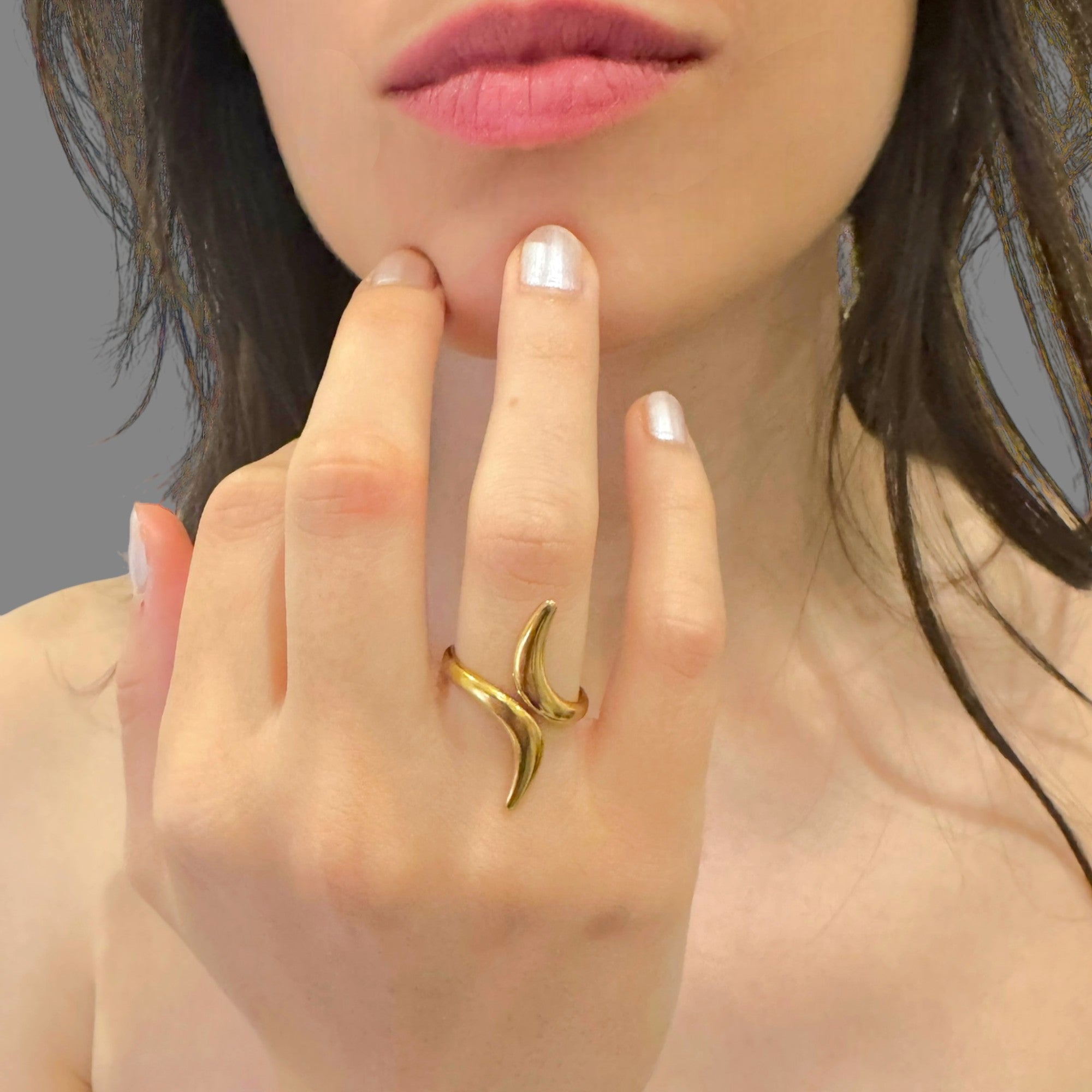 Anello scudo gold regolabile Sharifa Crystals