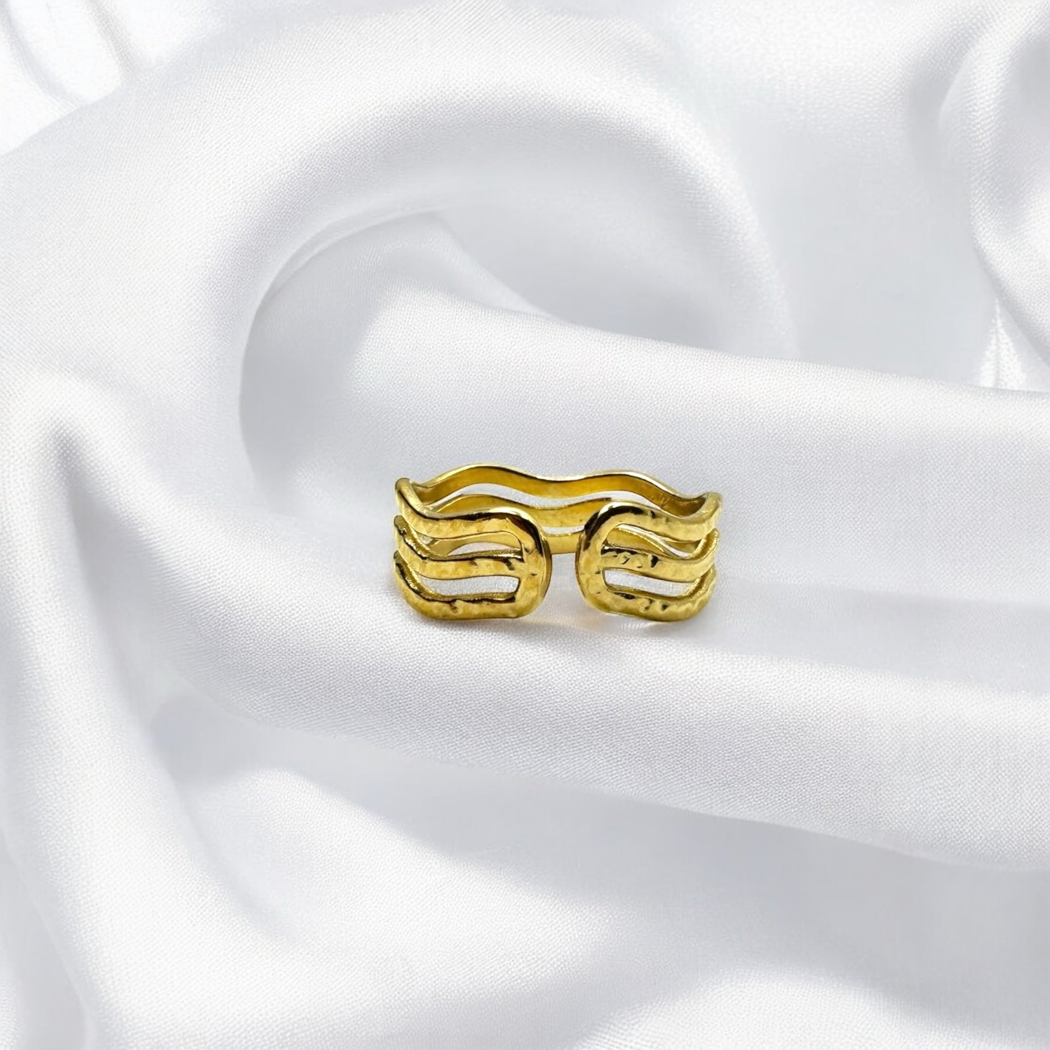 Anello marea gold regolabile Sharifa Crystals