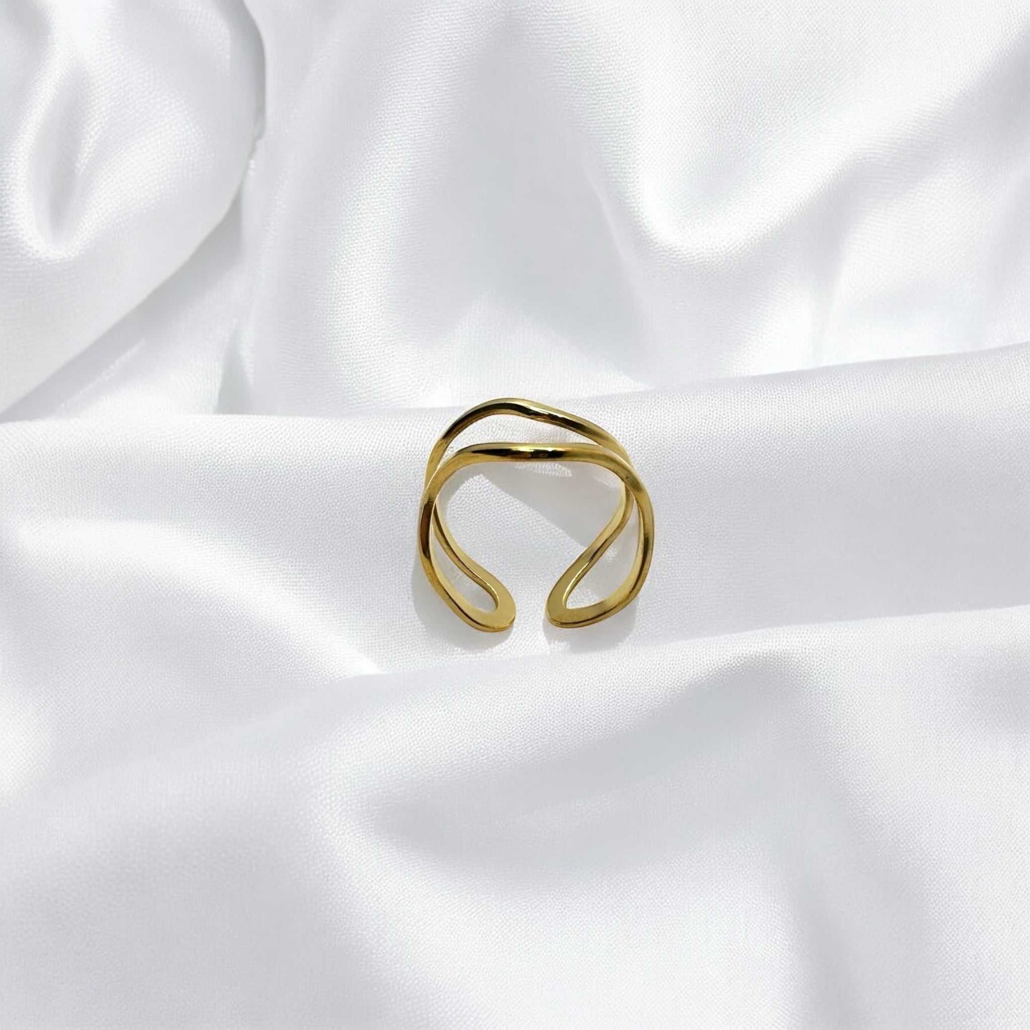 Anello onda gold regolabile Sharifa Crystals