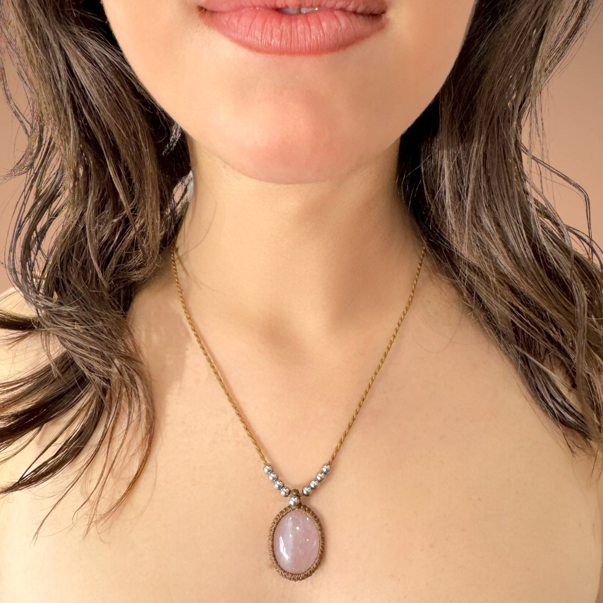 Collana quarzo rosa 22x19mm Sharifa Crystals